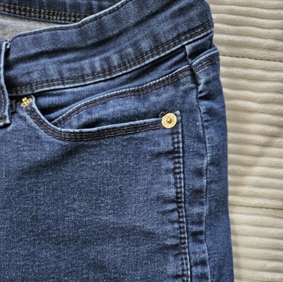 Guess Blue Denim Cropped Capri Jeans Size 31 - Picture 5 of 6